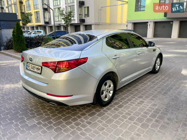 Сірий Кіа K5, об'ємом двигуна 2 л та пробігом 230 тис. км за 6500 $, фото 5 на Automoto.ua