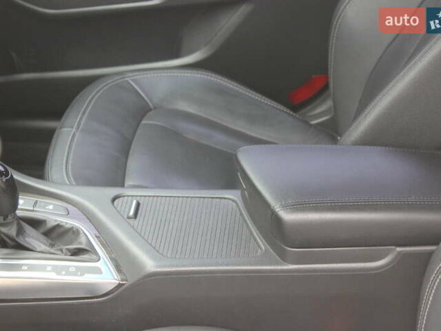 Серый Киа K5, объемом двигателя 2 л и пробегом 220 тыс. км за 9999 $, фото 22 на Automoto.ua