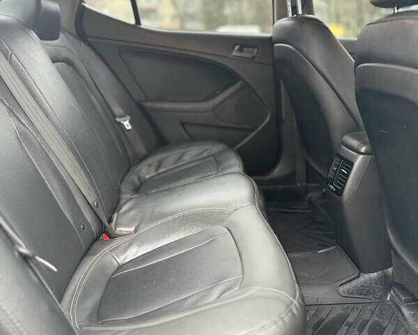 Сірий Кіа K5, об'ємом двигуна 2 л та пробігом 230 тис. км за 7999 $, фото 8 на Automoto.ua