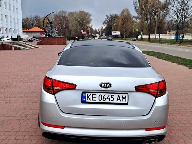 Серый Киа K5, объемом двигателя 2 л и пробегом 174 тыс. км за 8000 $, фото 10 на Automoto.ua
