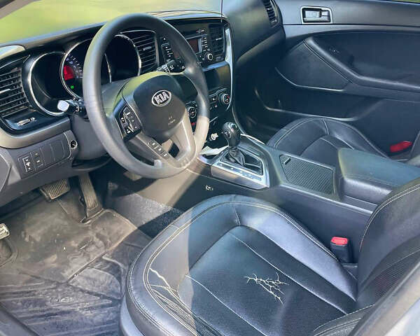 Сірий Кіа K5, об'ємом двигуна 2 л та пробігом 230 тис. км за 6500 $, фото 8 на Automoto.ua