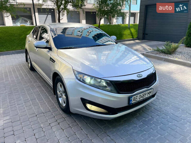 Сірий Кіа K5, об'ємом двигуна 2 л та пробігом 230 тис. км за 6500 $, фото 6 на Automoto.ua