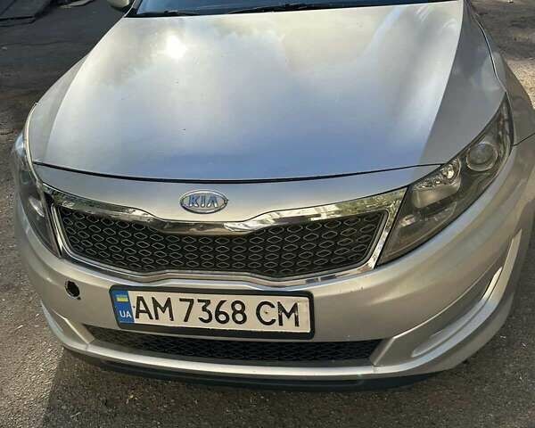 Серый Киа K5, объемом двигателя 2 л и пробегом 280 тыс. км за 6800 $, фото 14 на Automoto.ua