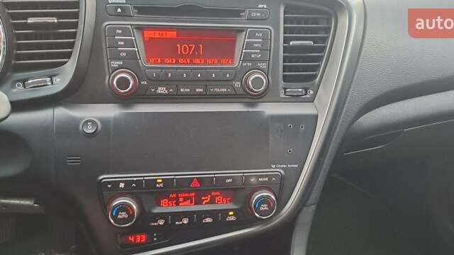 Серый Киа K5, объемом двигателя 2 л и пробегом 316 тыс. км за 7700 $, фото 26 на Automoto.ua
