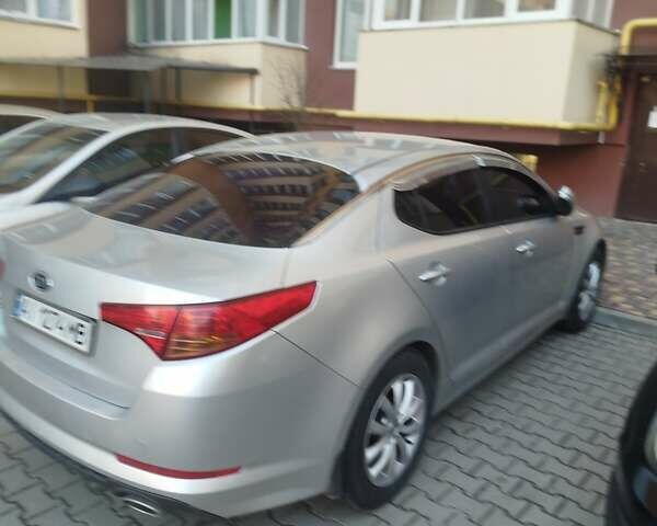 Сірий Кіа K5, об'ємом двигуна 2 л та пробігом 420 тис. км за 9500 $, фото 4 на Automoto.ua