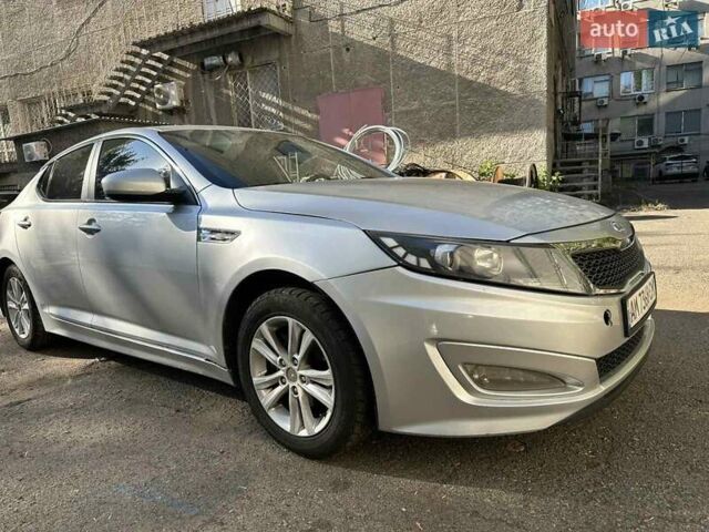 Серый Киа K5, объемом двигателя 2 л и пробегом 280 тыс. км за 6800 $, фото 8 на Automoto.ua