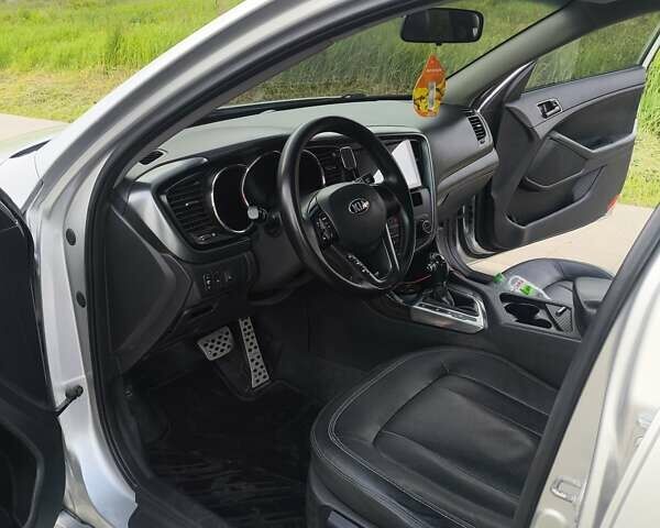 Сірий Кіа K5, об'ємом двигуна 2 л та пробігом 181 тис. км за 8250 $, фото 8 на Automoto.ua