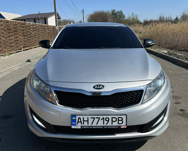 Сірий Кіа K5, об'ємом двигуна 2 л та пробігом 248 тис. км за 9500 $, фото 4 на Automoto.ua