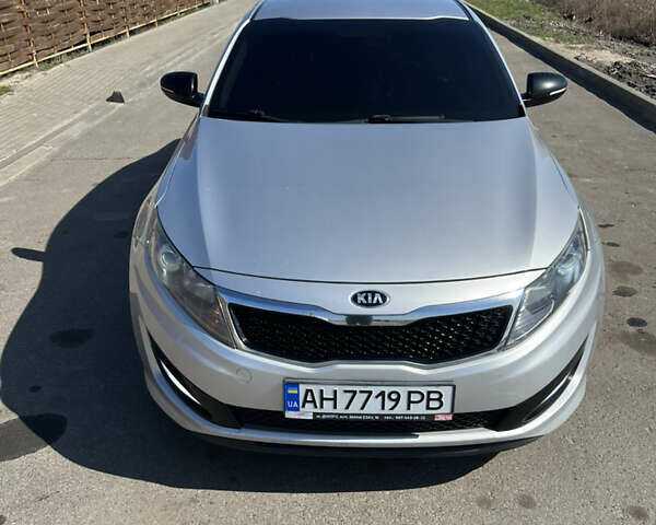 Сірий Кіа K5, об'ємом двигуна 2 л та пробігом 248 тис. км за 9500 $, фото 3 на Automoto.ua