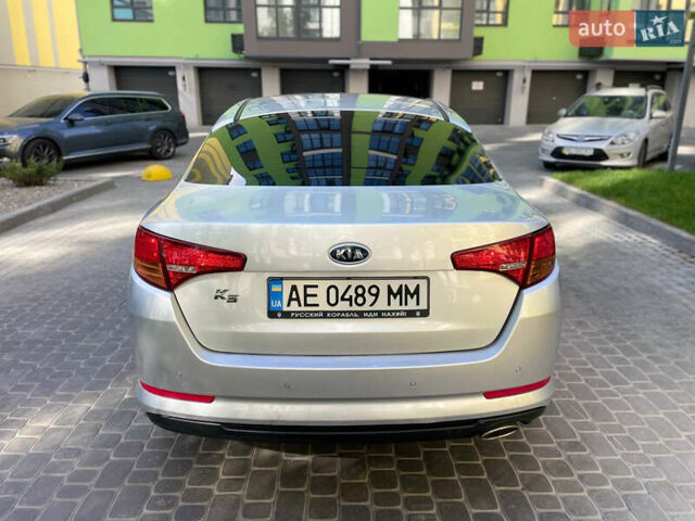 Сірий Кіа K5, об'ємом двигуна 2 л та пробігом 230 тис. км за 6500 $, фото 4 на Automoto.ua