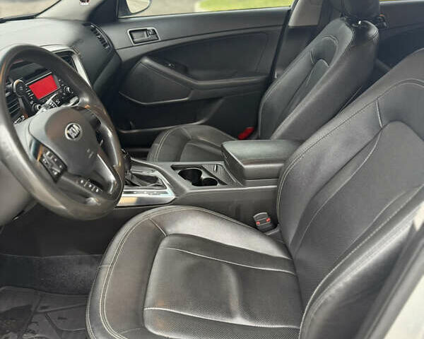 Сірий Кіа K5, об'ємом двигуна 2 л та пробігом 230 тис. км за 7999 $, фото 6 на Automoto.ua