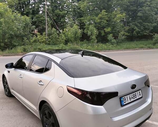 Сірий Кіа K5, об'ємом двигуна 2 л та пробігом 325 тис. км за 9300 $, фото 9 на Automoto.ua