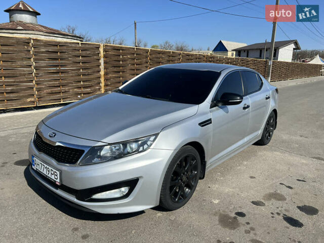 Сірий Кіа K5, об'ємом двигуна 2 л та пробігом 248 тис. км за 9500 $, фото 6 на Automoto.ua