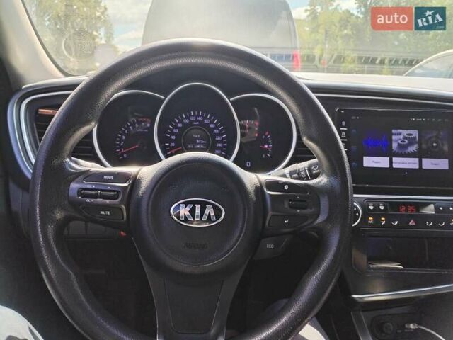 Сірий Кіа K5, об'ємом двигуна 2 л та пробігом 127 тис. км за 9300 $, фото 7 на Automoto.ua