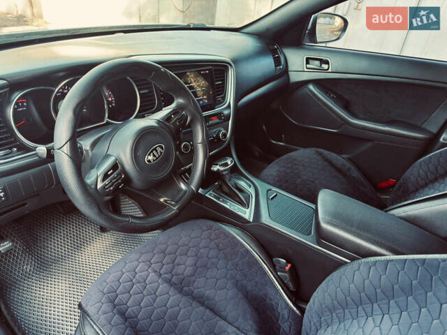 Сірий Кіа K5, об'ємом двигуна 2 л та пробігом 245 тис. км за 7899 $, фото 6 на Automoto.ua