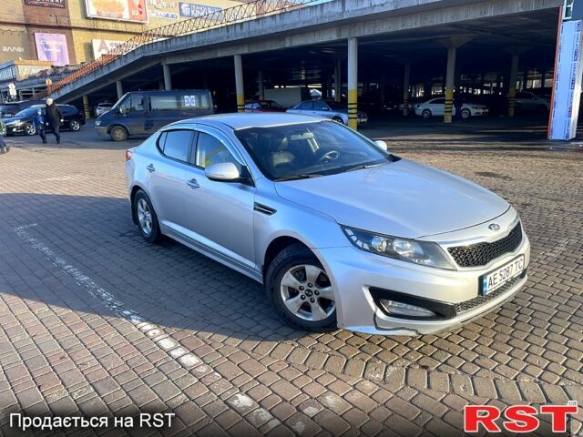 Сірий Кіа K5, об'ємом двигуна 2 л та пробігом 179 тис. км за 7200 $, фото 2 на Automoto.ua