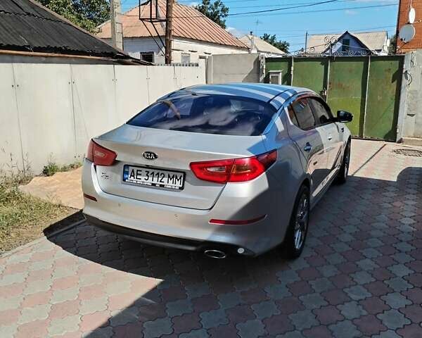 Сірий Кіа K5, об'ємом двигуна 2 л та пробігом 127 тис. км за 9300 $, фото 4 на Automoto.ua