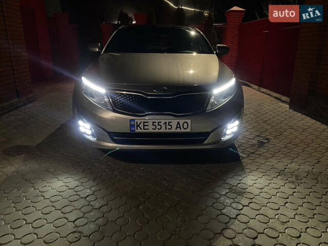 Сірий Кіа K5, об'ємом двигуна 2 л та пробігом 258 тис. км за 12200 $, фото 23 на Automoto.ua