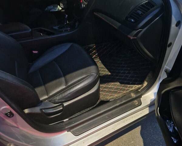 Сірий Кіа K5, об'ємом двигуна 2 л та пробігом 355 тис. км за 6500 $, фото 13 на Automoto.ua