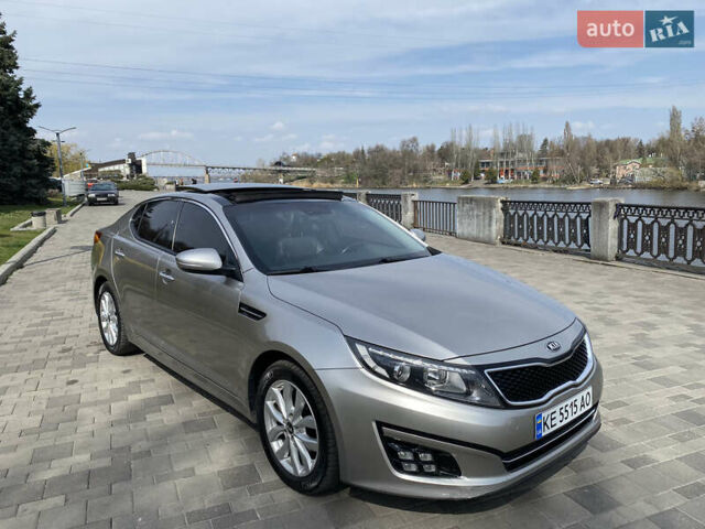 Сірий Кіа K5, об'ємом двигуна 2 л та пробігом 258 тис. км за 12200 $, фото 7 на Automoto.ua