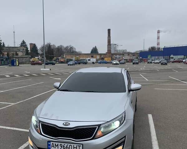 Серый Киа K5, объемом двигателя 2 л и пробегом 241 тыс. км за 8800 $, фото 1 на Automoto.ua
