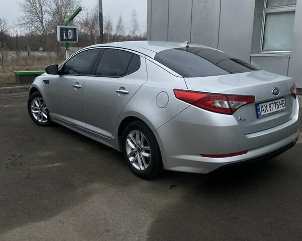 Серый Киа K5, объемом двигателя 2 л и пробегом 363 тыс. км за 8750 $, фото 6 на Automoto.ua
