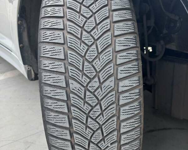 Серый Киа K5, объемом двигателя 2 л и пробегом 213 тыс. км за 9000 $, фото 29 на Automoto.ua