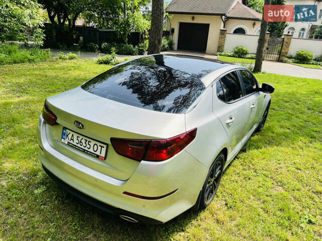 Серый Киа K5, объемом двигателя 2 л и пробегом 482 тыс. км за 8200 $, фото 10 на Automoto.ua