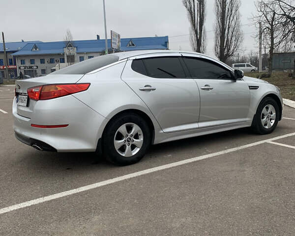 Серый Киа K5, объемом двигателя 2 л и пробегом 241 тыс. км за 8800 $, фото 8 на Automoto.ua
