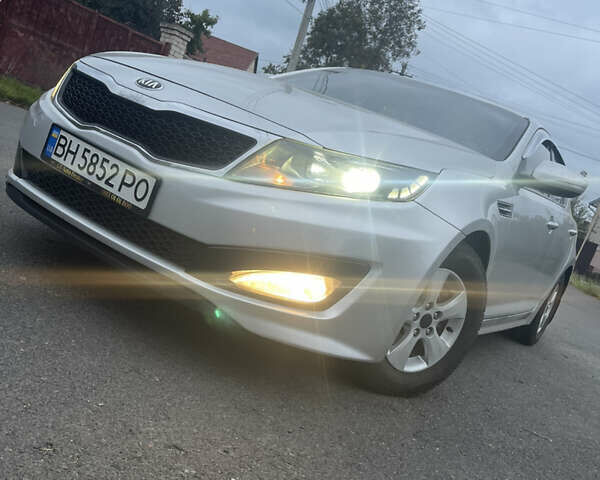 Кіа K5 2013 у Одесі на Automoto.ua Сірий Кіа K5, об'ємом двигуна 2 л та пробігом 199 тис. км за 8500 $, фото 1 на Automoto.ua