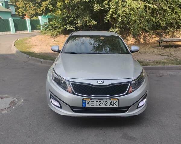 Серый Киа K5, объемом двигателя 2 л и пробегом 220 тыс. км за 9999 $, фото 13 на Automoto.ua