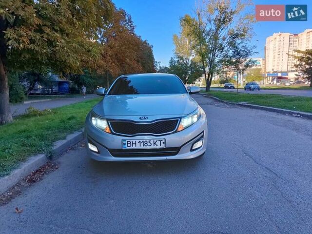 Серый Киа K5, объемом двигателя 2 л и пробегом 202 тыс. км за 12300 $, фото 6 на Automoto.ua