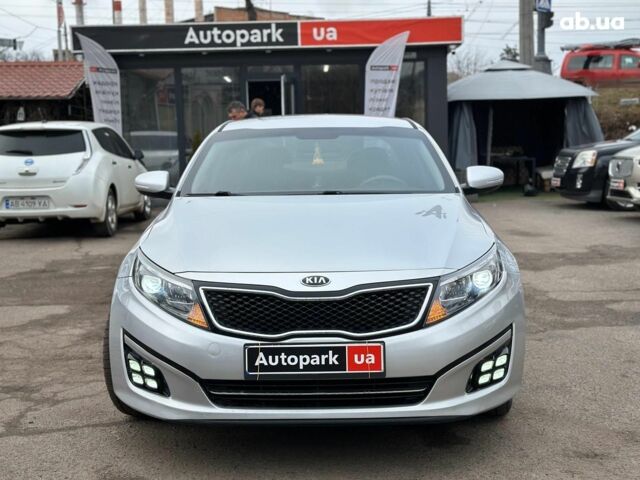 Серый Киа K5, объемом двигателя 2 л и пробегом 205 тыс. км за 10790 $, фото 3 на Automoto.ua