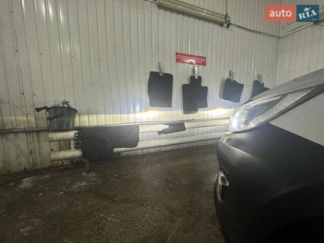 Серый Киа K5, объемом двигателя 2 л и пробегом 304 тыс. км за 8000 $, фото 17 на Automoto.ua