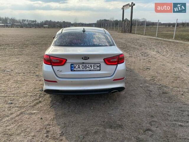 Серый Киа K5, объемом двигателя 2 л и пробегом 456 тыс. км за 8500 $, фото 2 на Automoto.ua