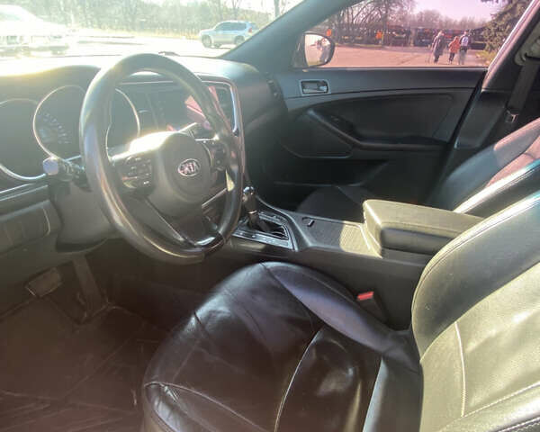 Серый Киа K5, объемом двигателя 2 л и пробегом 261 тыс. км за 8600 $, фото 18 на Automoto.ua