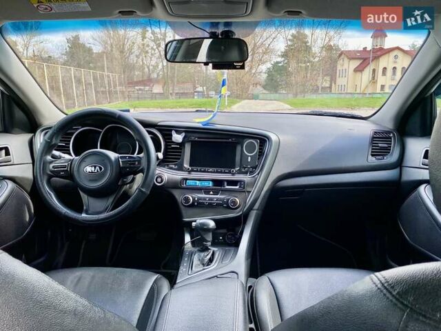 Серый Киа K5, объемом двигателя 2 л и пробегом 115 тыс. км за 10300 $, фото 17 на Automoto.ua