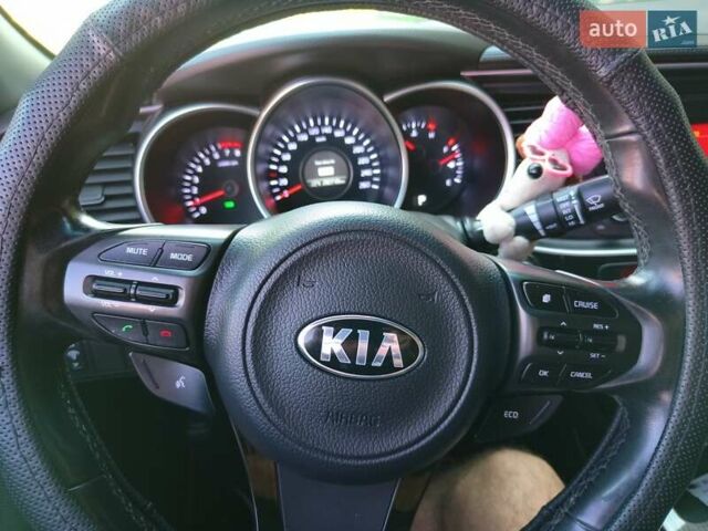 Серый Киа K5, объемом двигателя 2 л и пробегом 202 тыс. км за 12300 $, фото 23 на Automoto.ua