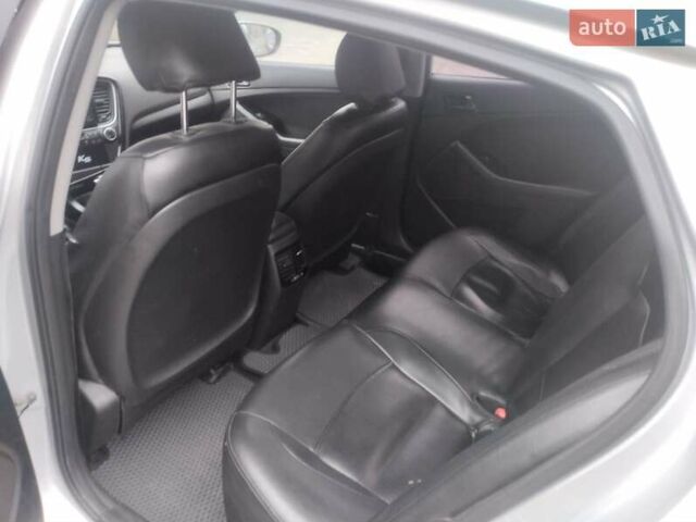 Серый Киа K5, объемом двигателя 2 л и пробегом 261 тыс. км за 6999 $, фото 12 на Automoto.ua