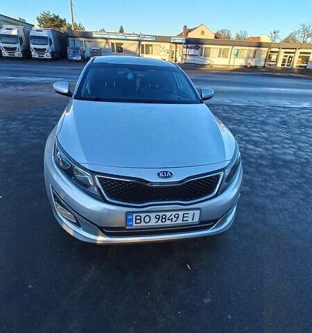 Серый Киа K5, объемом двигателя 2 л и пробегом 239 тыс. км за 12652 $, фото 18 на Automoto.ua