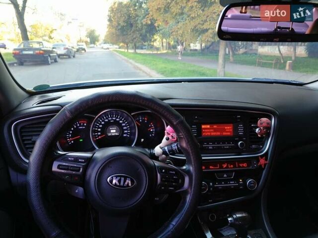 Серый Киа K5, объемом двигателя 2 л и пробегом 202 тыс. км за 12300 $, фото 22 на Automoto.ua