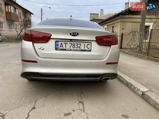 Серый Киа K5, объемом двигателя 2 л и пробегом 238 тыс. км за 10800 $, фото 3 на Automoto.ua