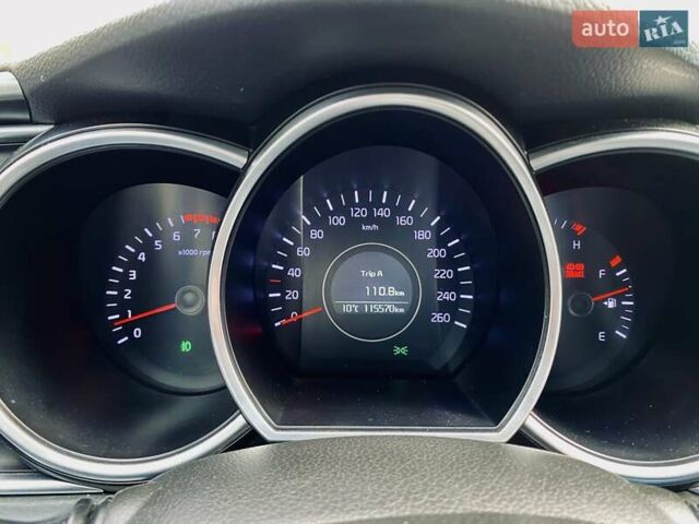Серый Киа K5, объемом двигателя 2 л и пробегом 115 тыс. км за 10300 $, фото 23 на Automoto.ua