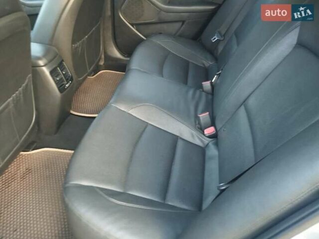 Серый Киа K5, объемом двигателя 2 л и пробегом 207 тыс. км за 10200 $, фото 4 на Automoto.ua