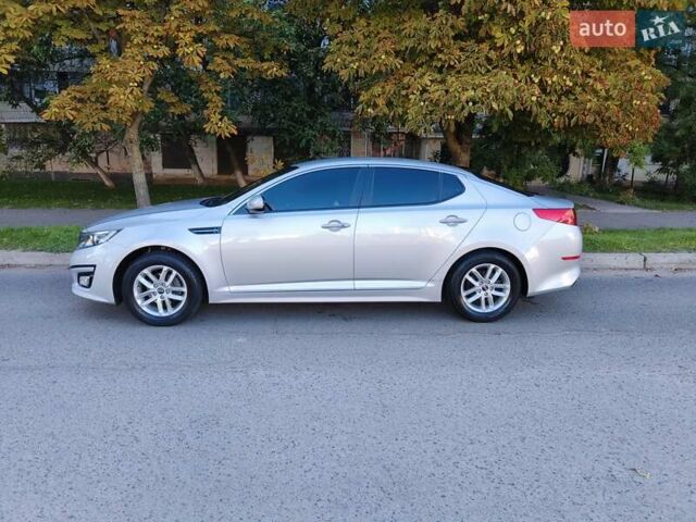 Серый Киа K5, объемом двигателя 2 л и пробегом 202 тыс. км за 12300 $, фото 3 на Automoto.ua