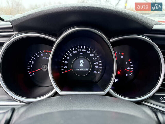 Серый Киа K5, объемом двигателя 2 л и пробегом 185 тыс. км за 8800 $, фото 24 на Automoto.ua