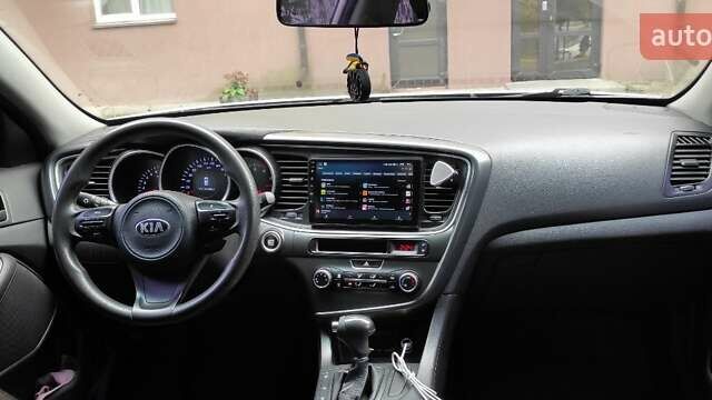 Серый Киа K5, объемом двигателя 2 л и пробегом 222 тыс. км за 10900 $, фото 26 на Automoto.ua
