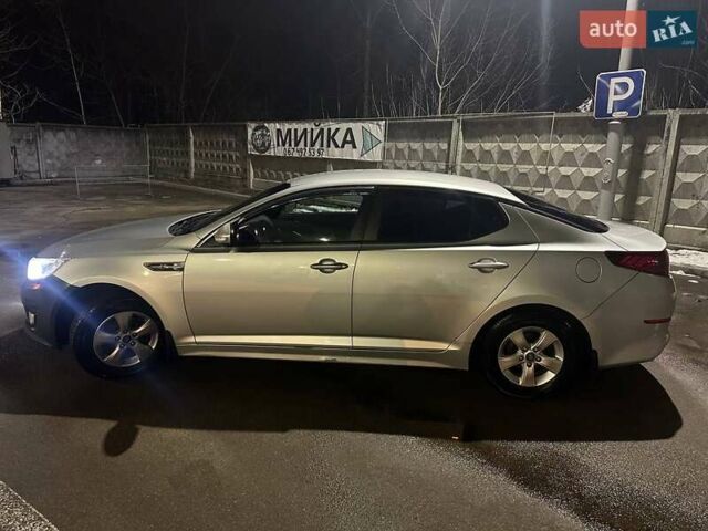 Серый Киа K5, объемом двигателя 2 л и пробегом 304 тыс. км за 8000 $, фото 32 на Automoto.ua