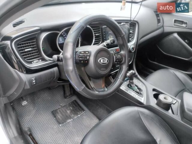 Серый Киа K5, объемом двигателя 2 л и пробегом 261 тыс. км за 6999 $, фото 8 на Automoto.ua