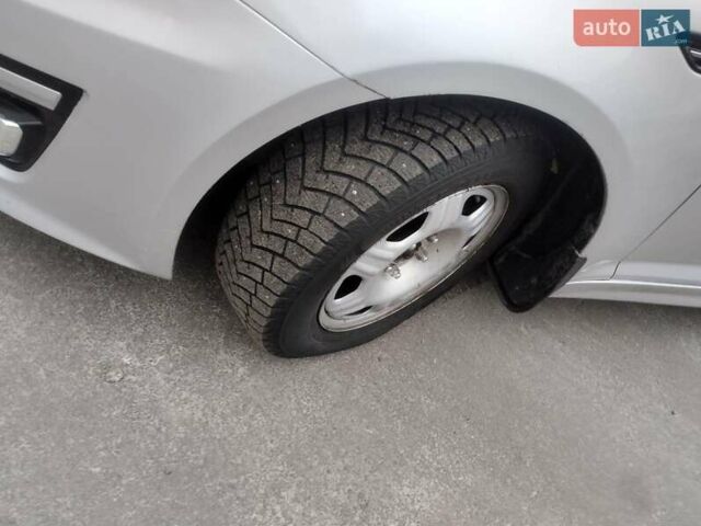 Серый Киа K5, объемом двигателя 2 л и пробегом 261 тыс. км за 6999 $, фото 13 на Automoto.ua